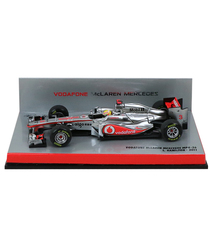 【海外並行品】マクラーレンチーム別注 ミニチャンプス 1/43スケール ボーダフォン マクラーレン メルセデス MP4-26 ルイス・ハミルトン　2011年