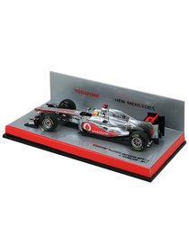 【海外並行品】マクラーレンチーム別注 ミニチャンプス 1/43スケール ボーダフォン マクラーレン メルセデス MP4-26 ルイス・ハミルトン　2011年