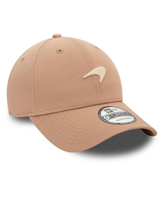 マクラーレン F1 チーム NewEra 9FORTY シーズナル キャップ 2024 ベージュ