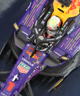 ミニチャンプス 1/43スケール オラクル レッドブル レーシング ホンダ RB19 マックス・フェルスタッペン 2023年 ラスベガスGP 優勝