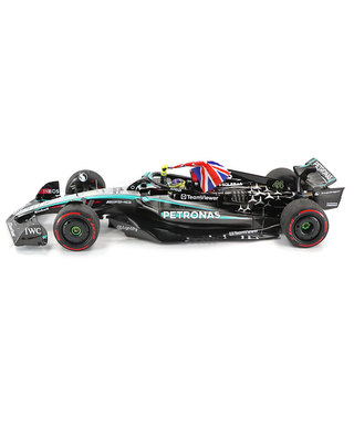 ミニチャンプス 1/18スケール メルセデス AMG ペトロナス F1 W15 E パフォーマンス ルイス・ハミルトン 2024年 イギリスGP 優勝 フラッグ付属 /24f1m