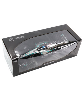 ミニチャンプス 1/18スケール メルセデス AMG ペトロナス F1 W15 E パフォーマンス ジョージ・ラッセル 2024年 /24f1m