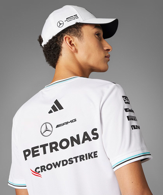 【オーセンティック】メルセデス AMG ペトロナス F1 チーム ドライバー Tシャツ ホワイト 2025 /アディダス/TM-W