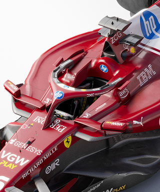 【額装済み】フェラーリ SF-25 – スクーデリア フェラーリ HP F1™ Team ポスター