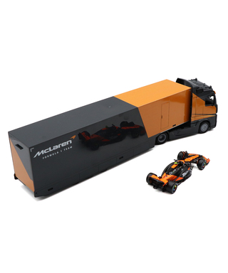 ブラゴ 1/43スケール マクラーレン メルセデス-ベンツ ACTROS GIGASPACE トランスポーター / MCL38 ランド・ノリス セット